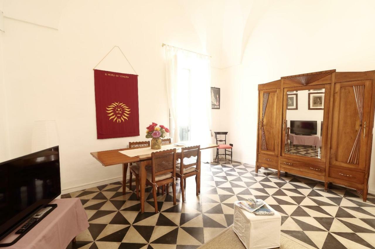 Slow Lecce - Old Town Apartment Sit Eksteriør bilde
