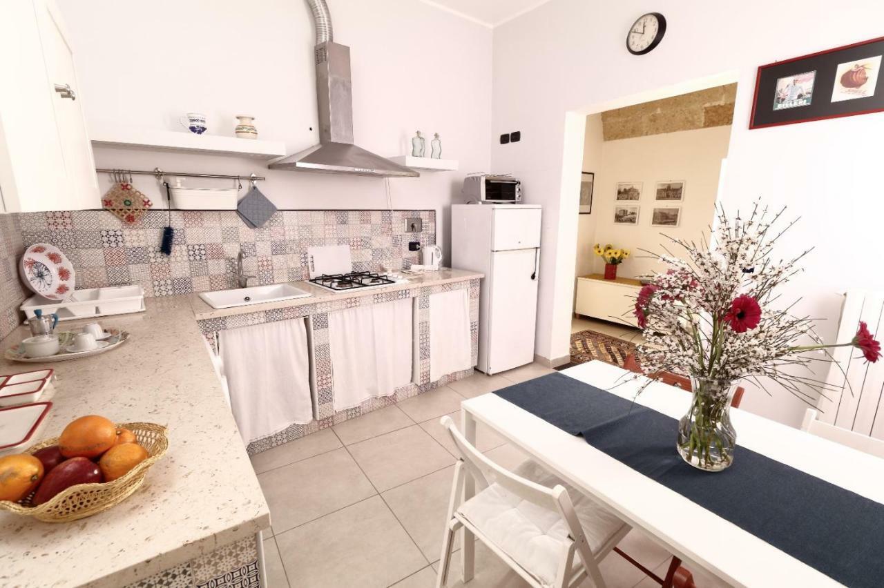 Slow Lecce - Old Town Apartment Sit Eksteriør bilde