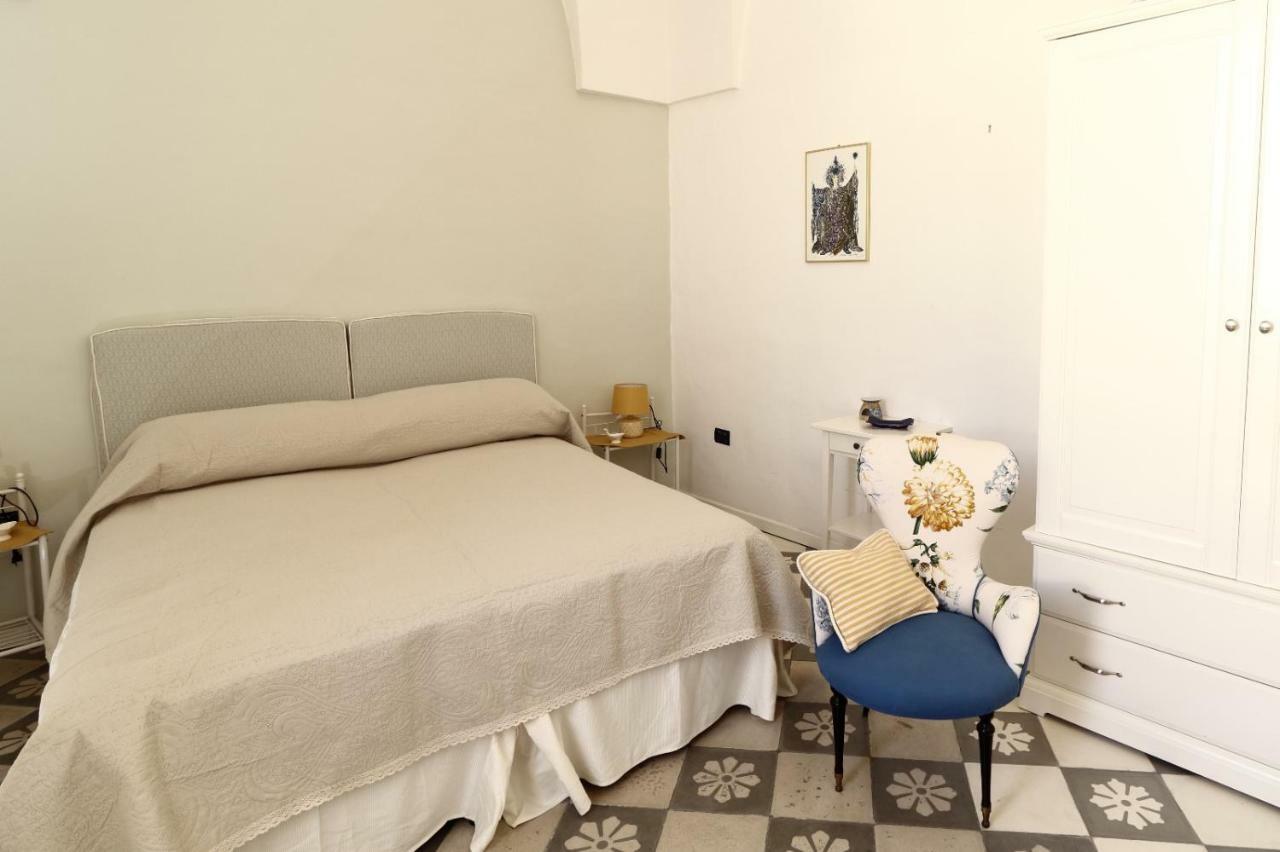 Slow Lecce - Old Town Apartment Sit Eksteriør bilde
